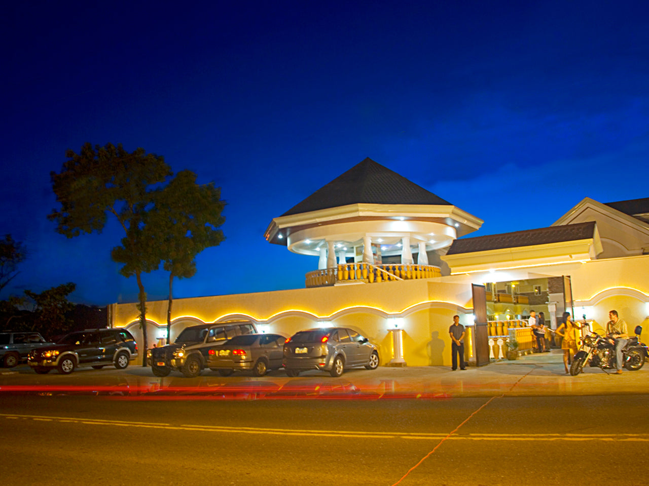 Casablanca Hotel Condominium Resort Bar Restaurant Subic Bay Sbfz Olongapo City - 
