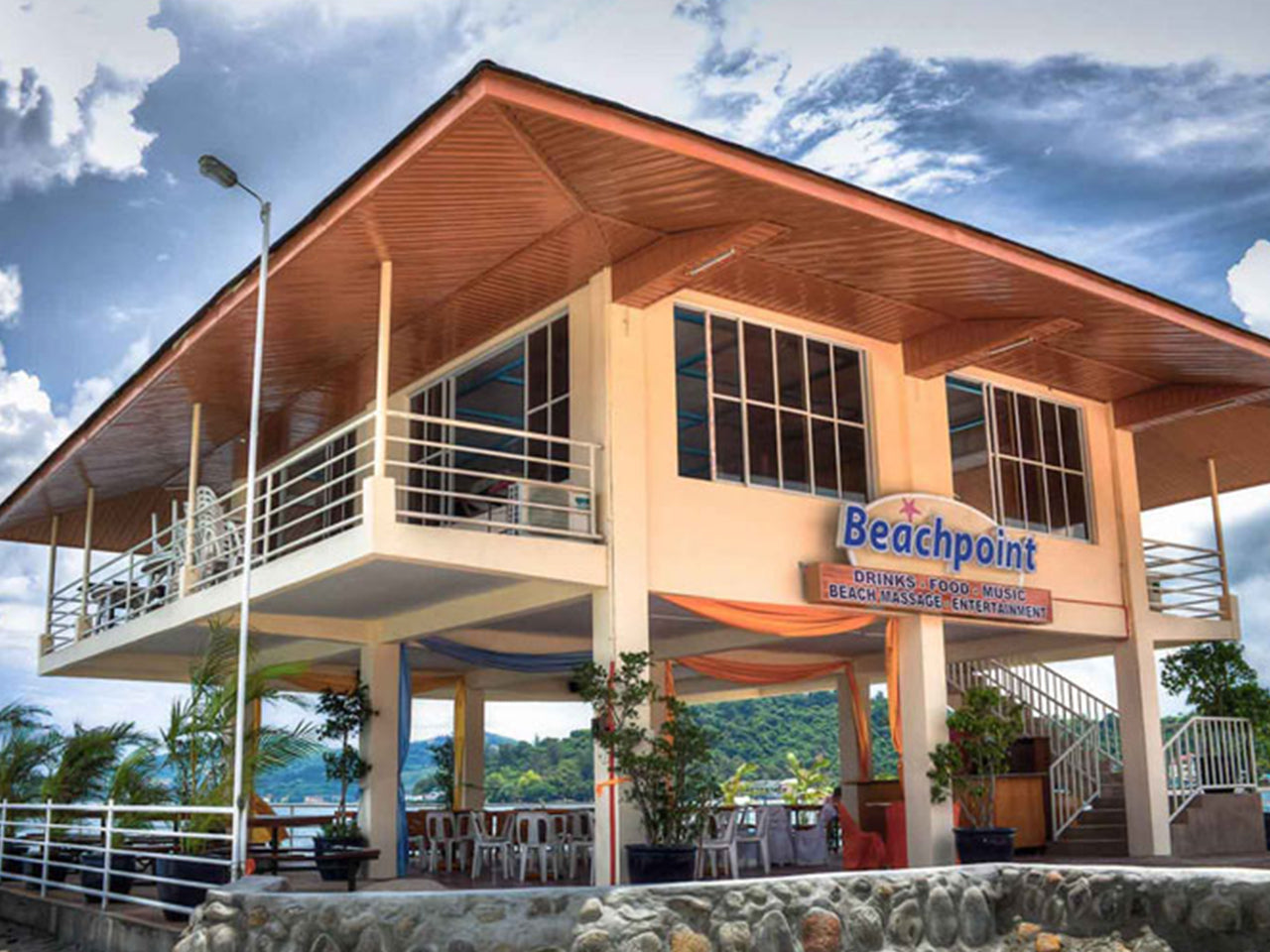 Whiterock Beach Hotel Waterpark Matain Subic Zambales - 