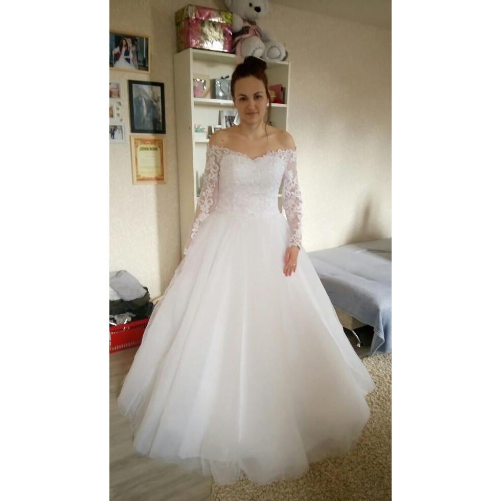 wedding dress for short person