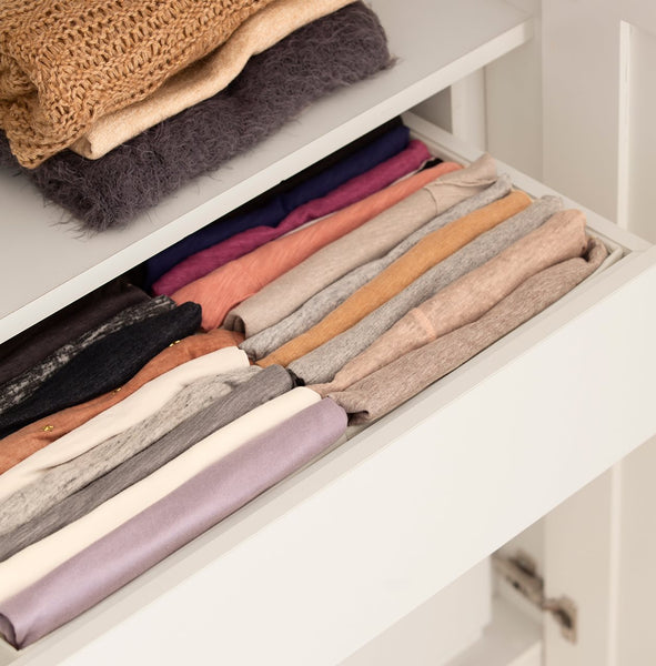 How to Organize Clothes according to the Marie Kondo Technique