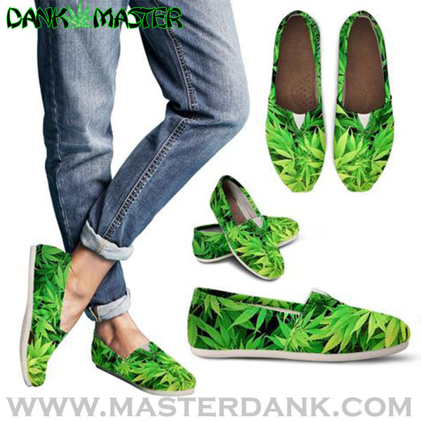 Dank Master 420 Apparel weed clothing, marijuana fashion, cannabis shoes, hoodies, pot leaf shirts and hats for stoner men and women.