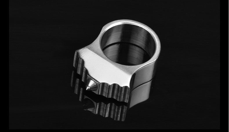 The Bee Sting Ring Designed For Self-defense – GizModern