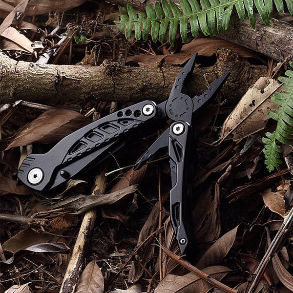Do More with Your Everyday Carry with 10-in-1 Multi Tool – GizModern