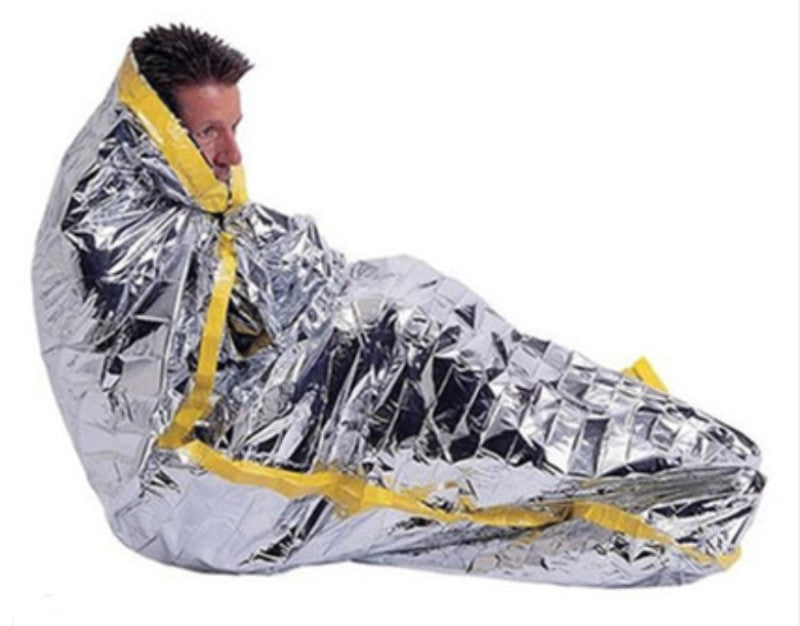 Compact and Waterproof Emergency Mylar Thermal Blankets for First Aid