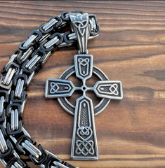 Celtic High Cross Pendant - Necklace (806)