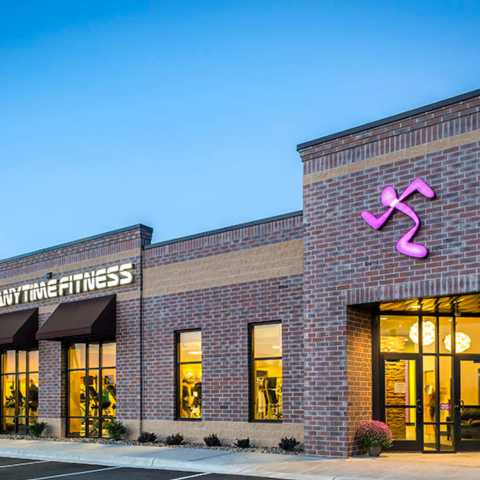 anytime fitness vs planet