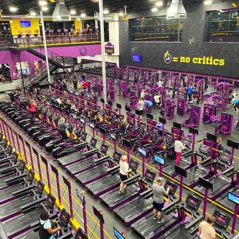 planet fitness vs anytime