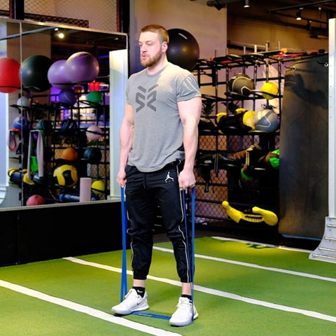deadlifts with resistance bands