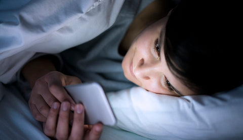 Turning off electronics before bed can improve sleep quality
