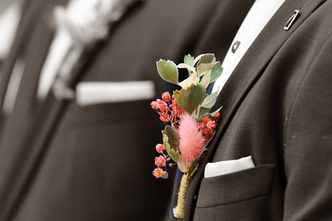 boutonniere dried flowers