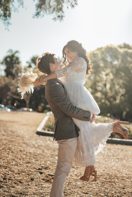 dried flowers wedding bouquet