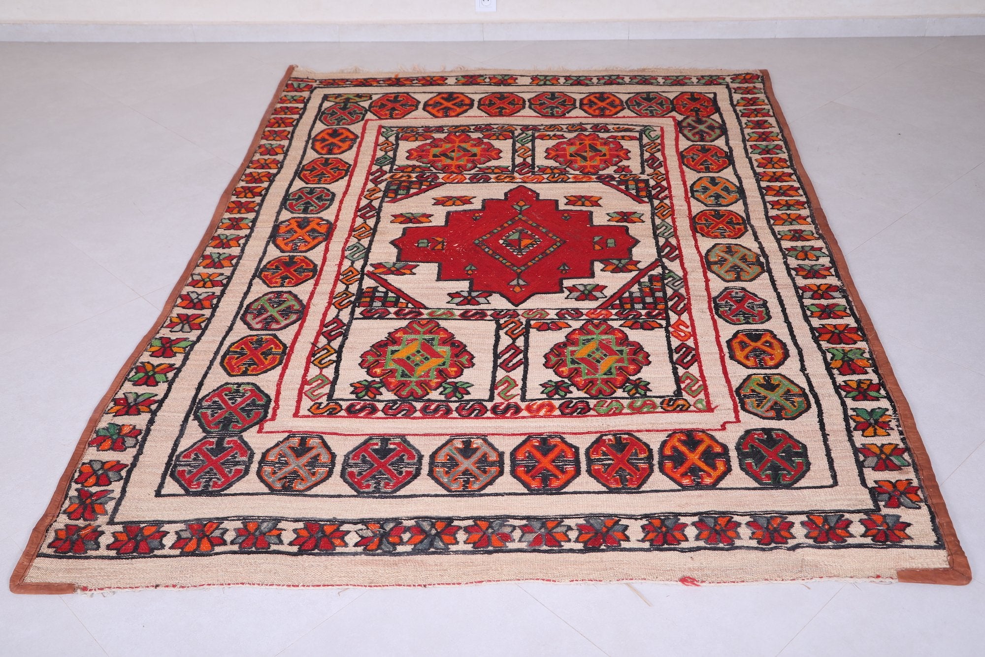Moroccan rug decor