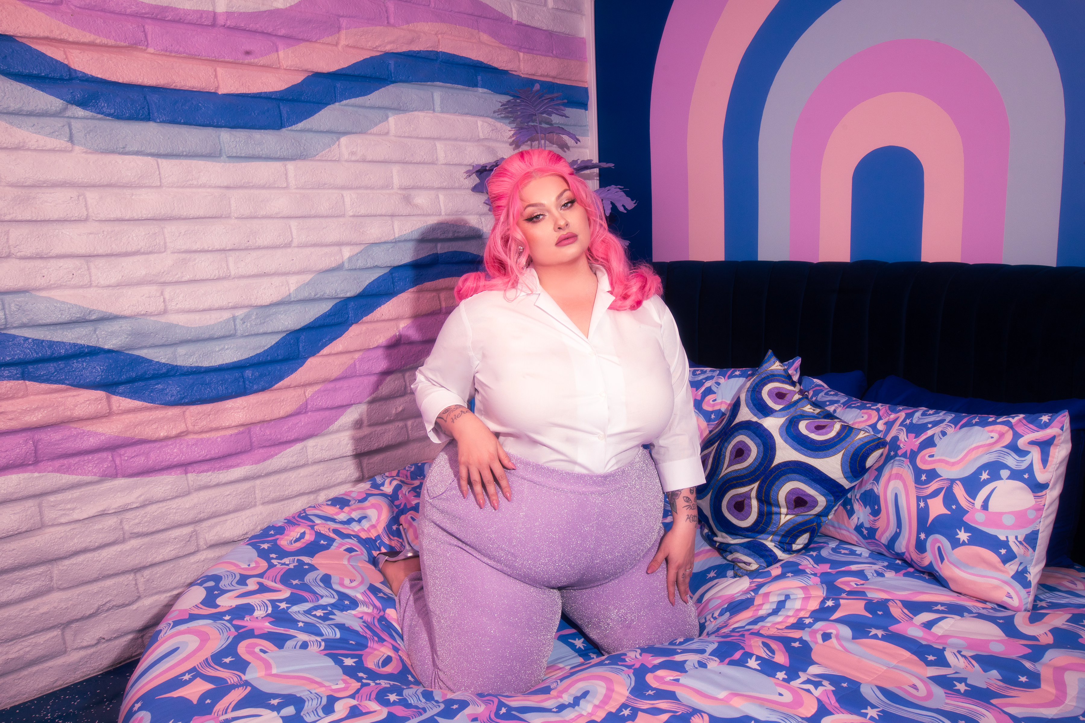 Capri Pants in Candy Pink  Retro Inspired Pants – Vixen by Micheline Pitt