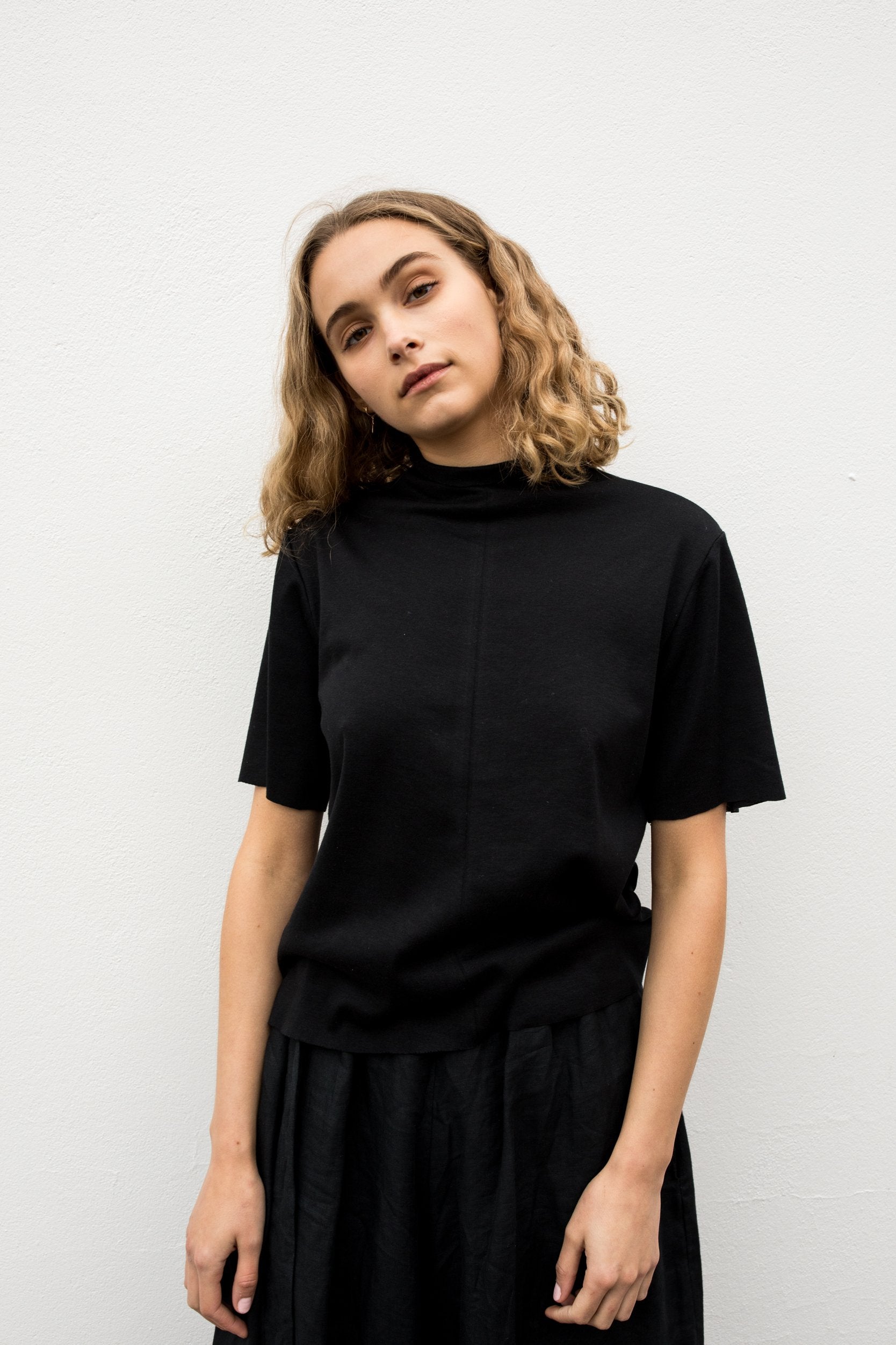 A.14 Organic Cotton Short Sleeve Skivvy in Black | A.BCH
