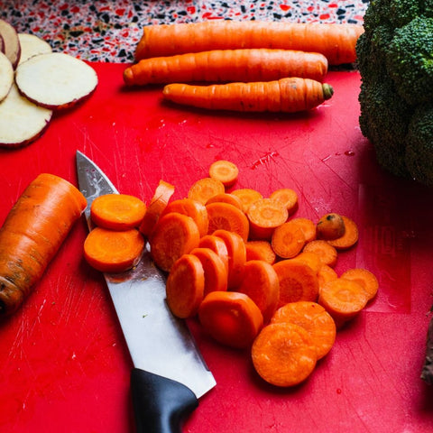 sliced carrot snack for pit bulls