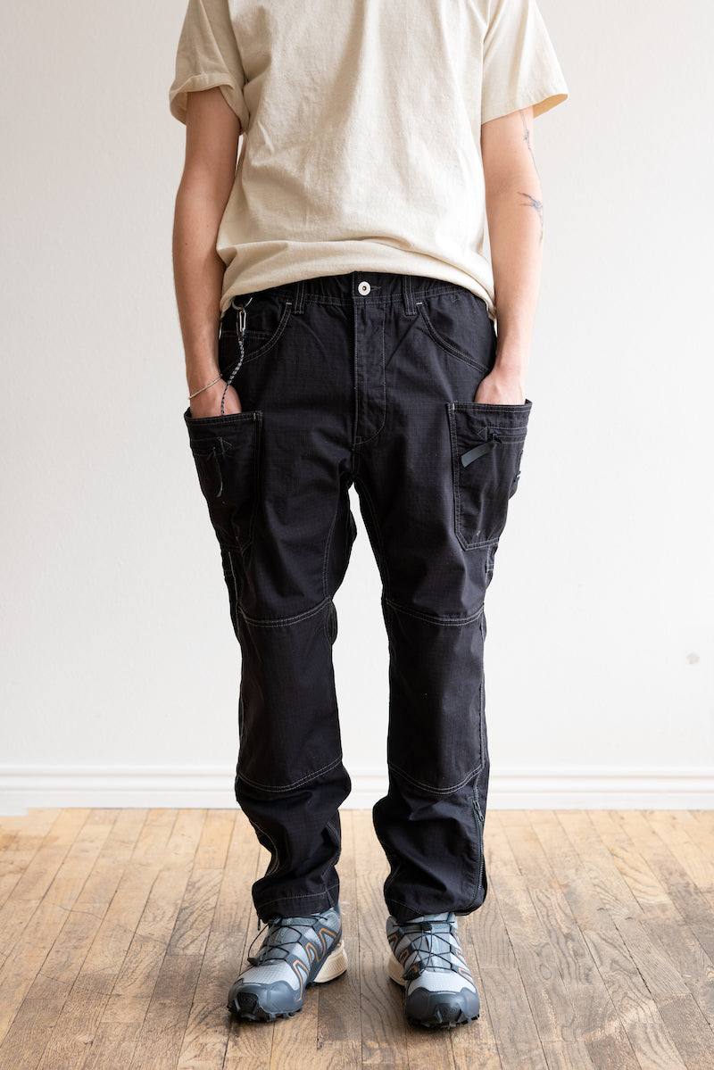 GRIP SWANY x And Wander TAKIBI Pocket Pants | Black | Canoe Club