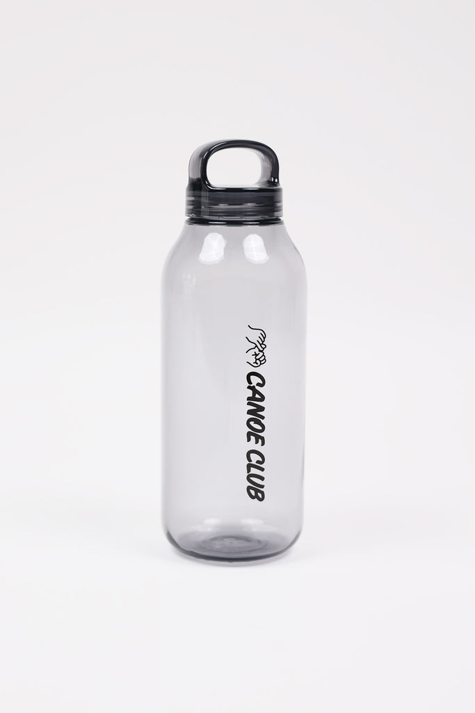 https://cdn.shopify.com/s/files/1/1640/7655/products/canoe-club-kinto-water-bottle-smoke-1_1024x1024.jpg?v=1675404412