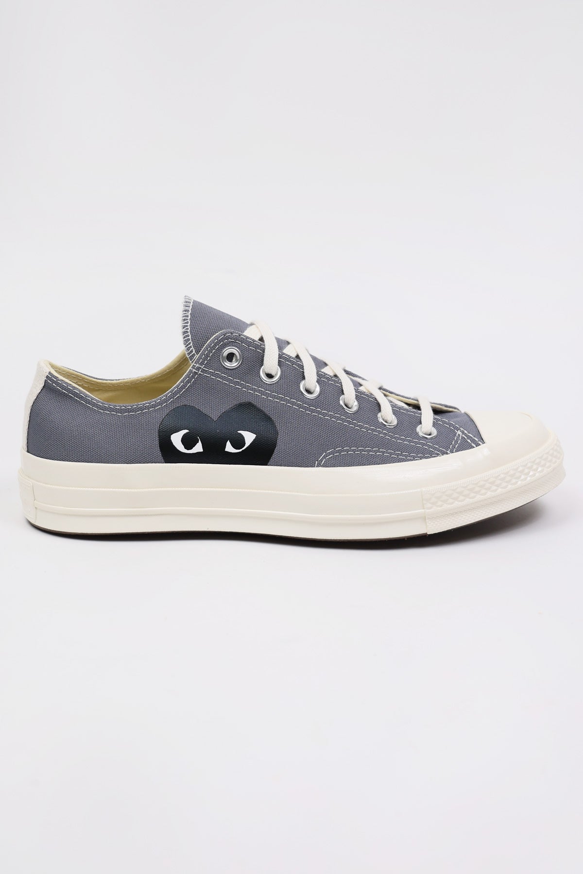 Implacable paleta Largo CdG PLAY x Converse Chuck Taylor Lo | Gray | Canoe Club