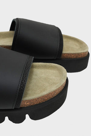 Hender Scheme Caterpillar Sandal | Black | Canoe Club