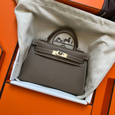 Hermès Kelly 25 In Vert De Gris Epsom Leather With Gold Hardware