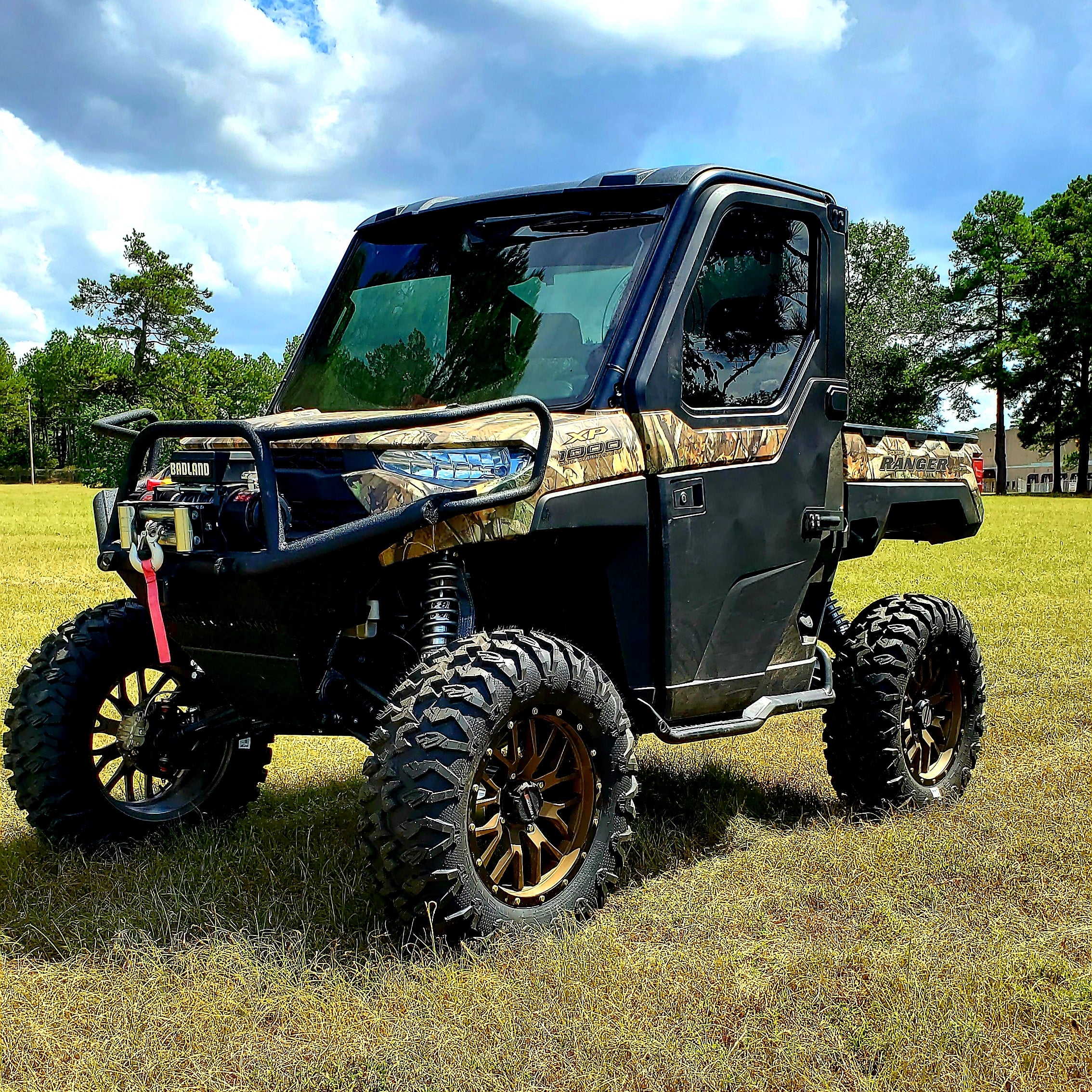 Polaris Ranger 1000 Lifted - www.inf-inet.com