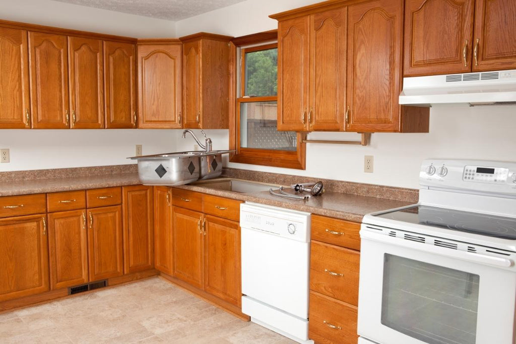 Can you put farmhouse sink in existing cabinets