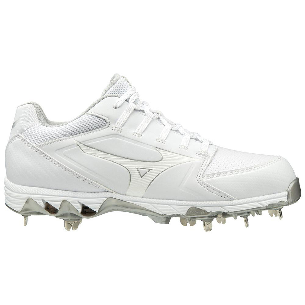 black mizuno softball cleats