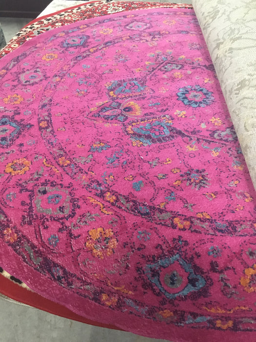 Bunn Fuchsia Area Rug - Size: Round 6'7"