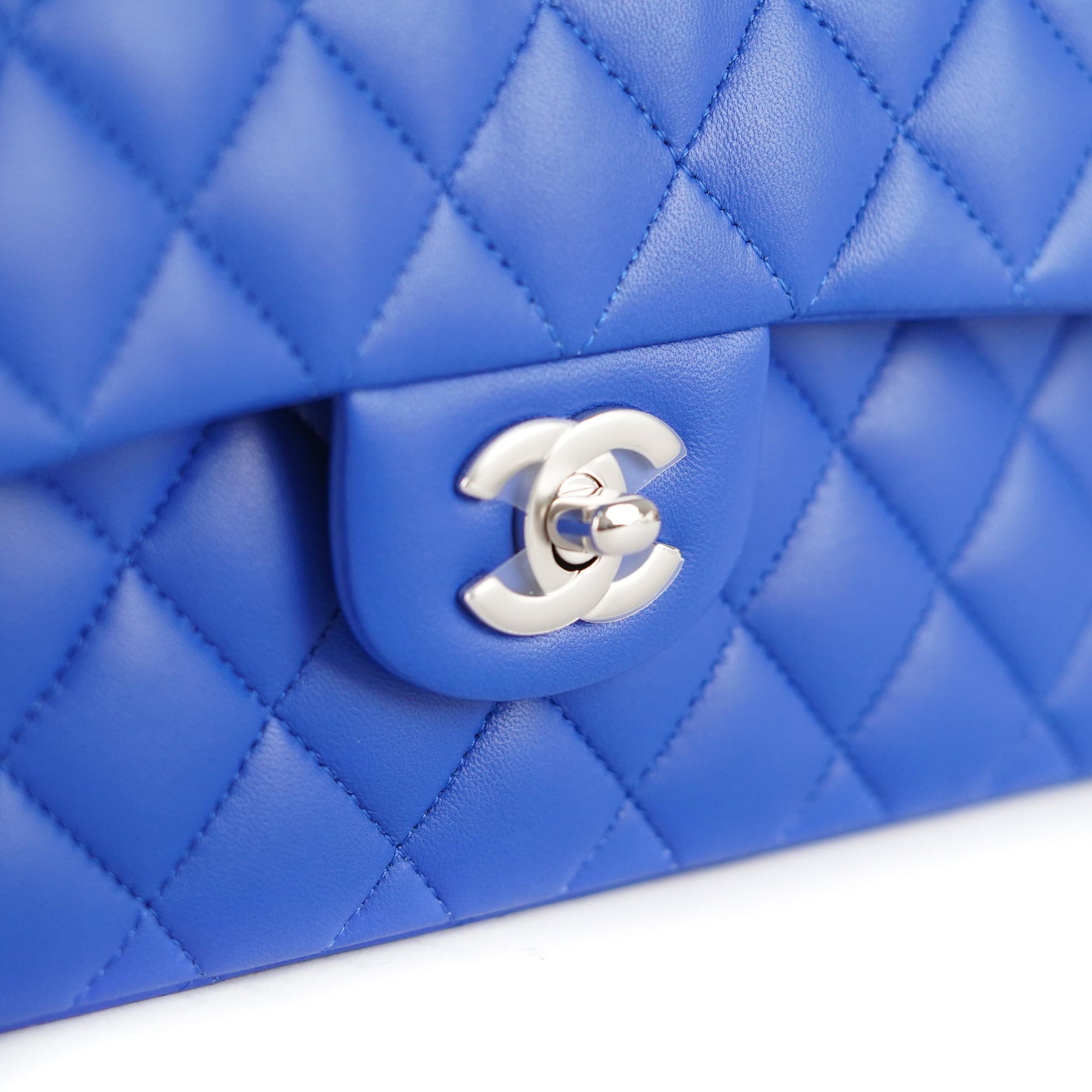 Chanel Chanel Royal Blue Quilted Lambskin Medium Classic Double Flap Bag  A01112 For Sale at 1stdibs