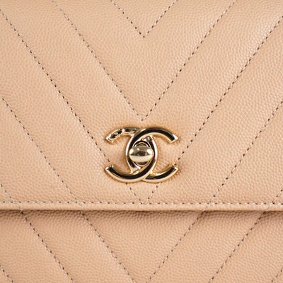 chanel chevron beige