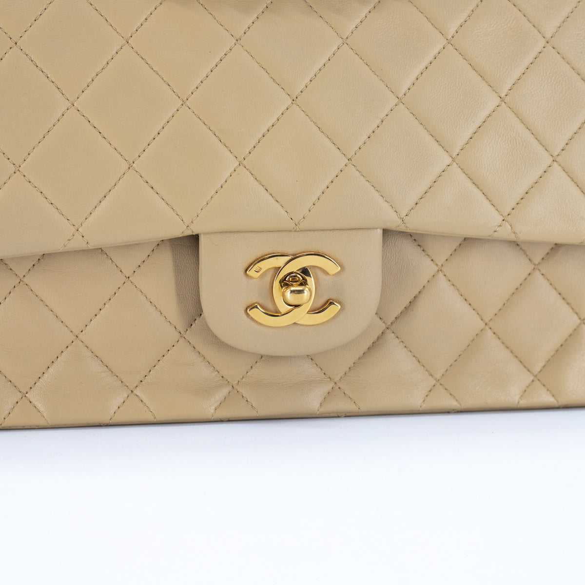 chanel medium beige