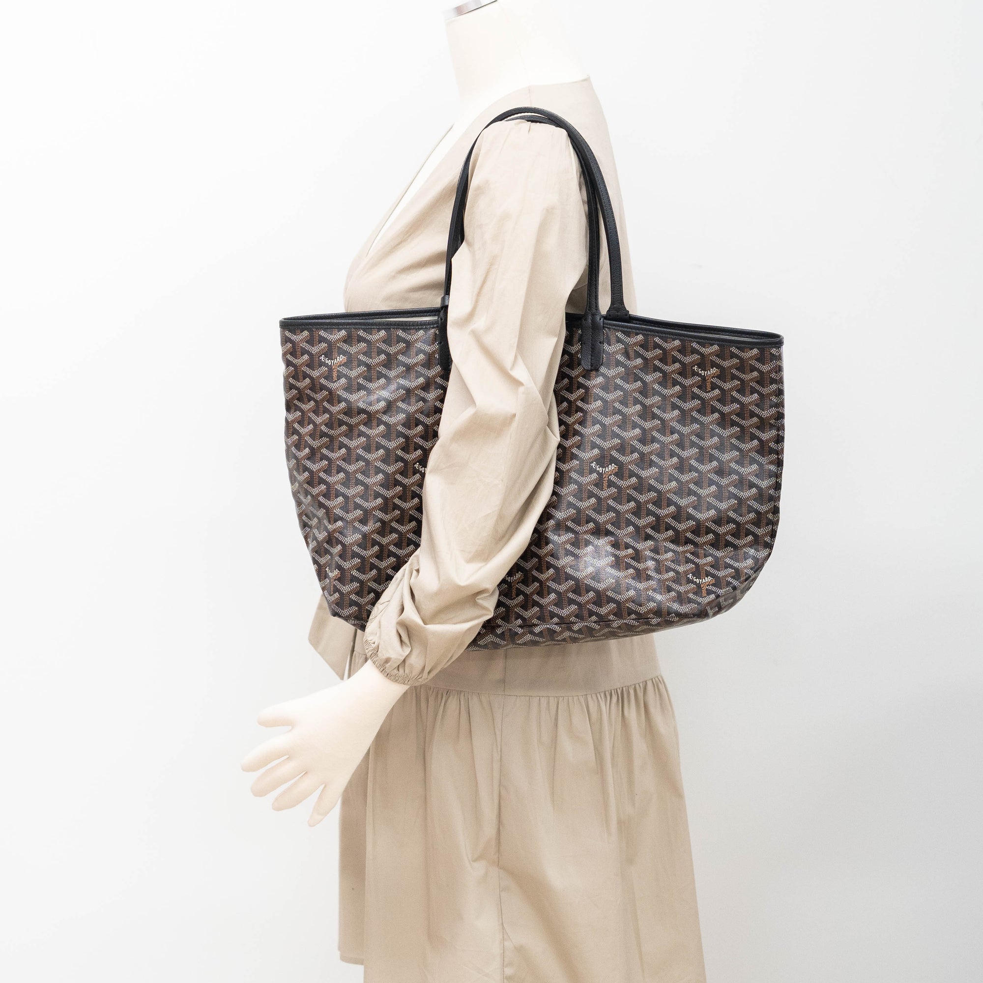 Goyard Goyardine St. Louis PM White/Grey Tote Bag - Meghan Markle's Handbags  - Meghan's Fashion