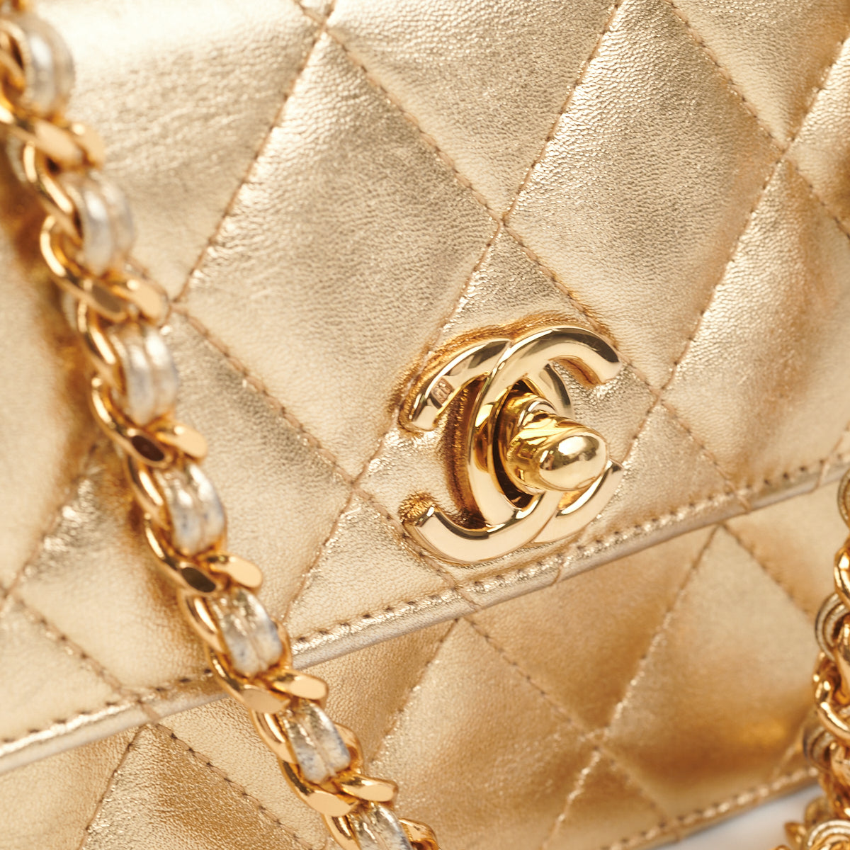 Chanel 15C Coin Classic Bag Gold - Lambskin Leather