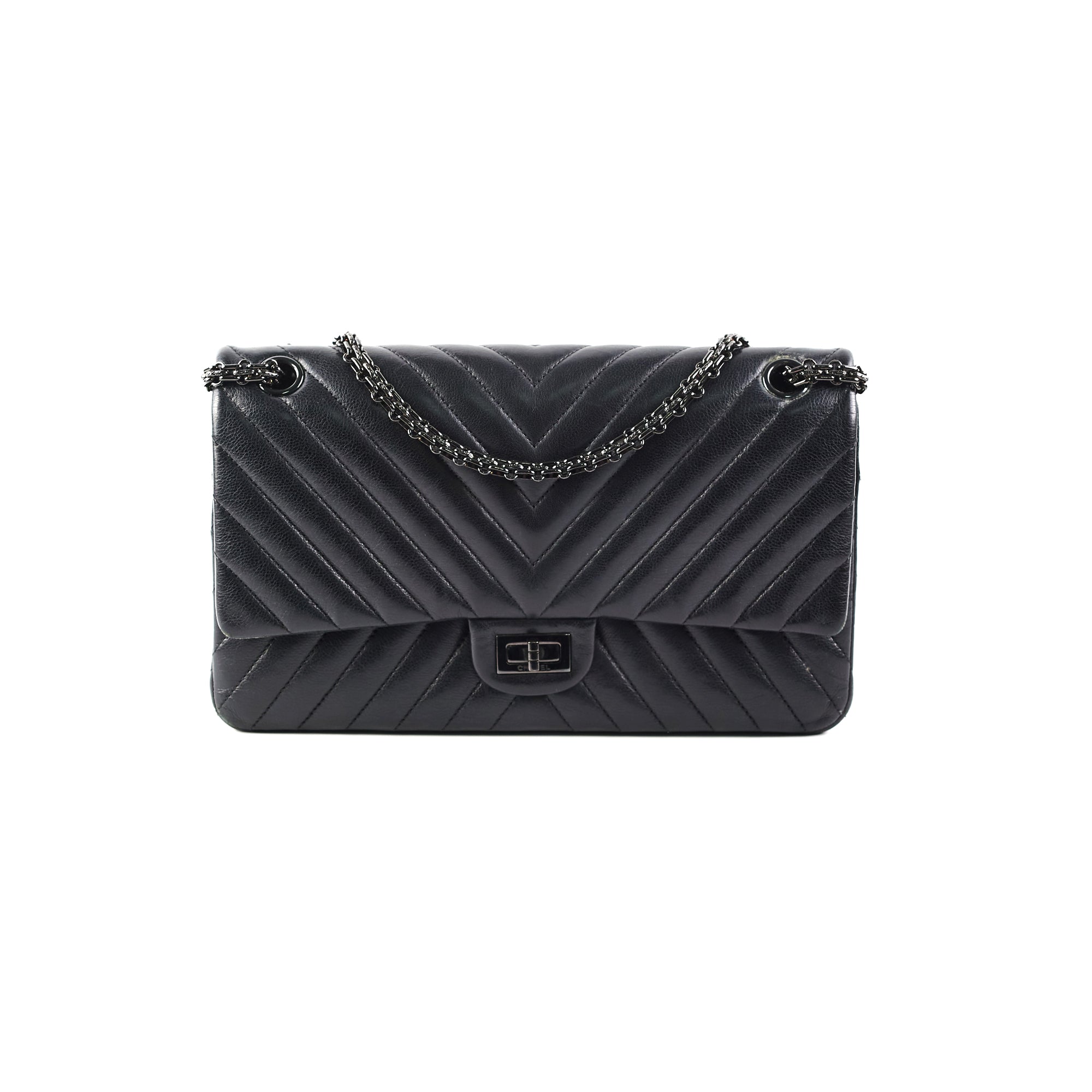 2017 Chanel Black Chevron Calfskin So Black 255 Reissue 226 Double Flap Bag  at 1stDibs