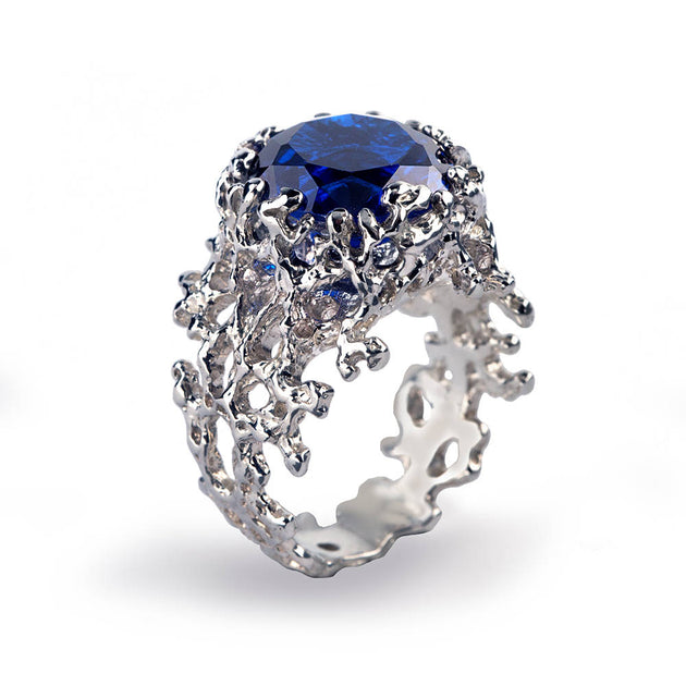 Coral Blue Sapphire Ring – aroshataglia