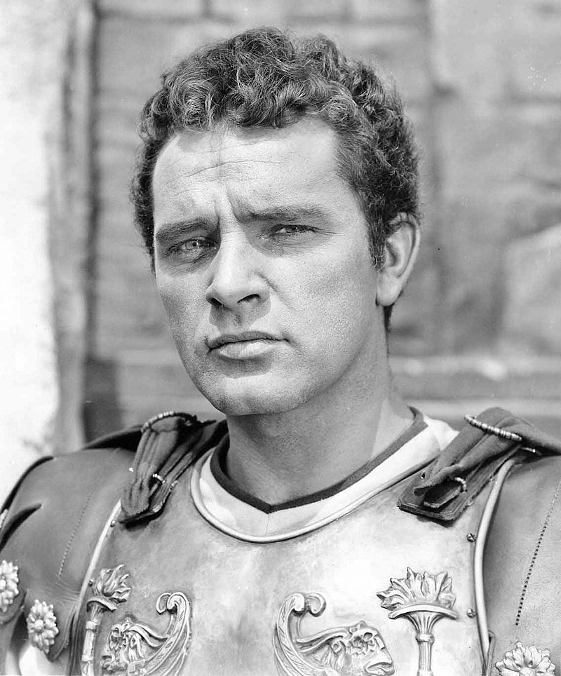 Publicity photograph of Richard Burton in The Robe