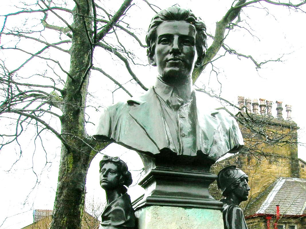 Wallace Hartley memorial in Colne