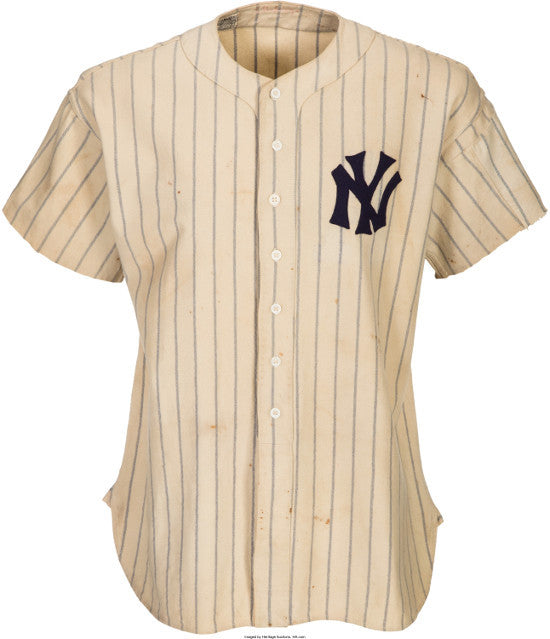 Lou Gehrig's Yankees jersey to beat $800,000?