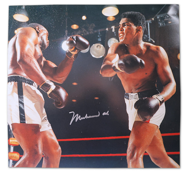A signed photograph of boxer Muhammad Ali