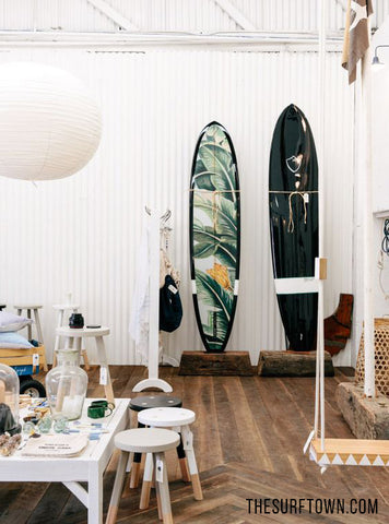tips para decorar el hogar con una tabla de surf