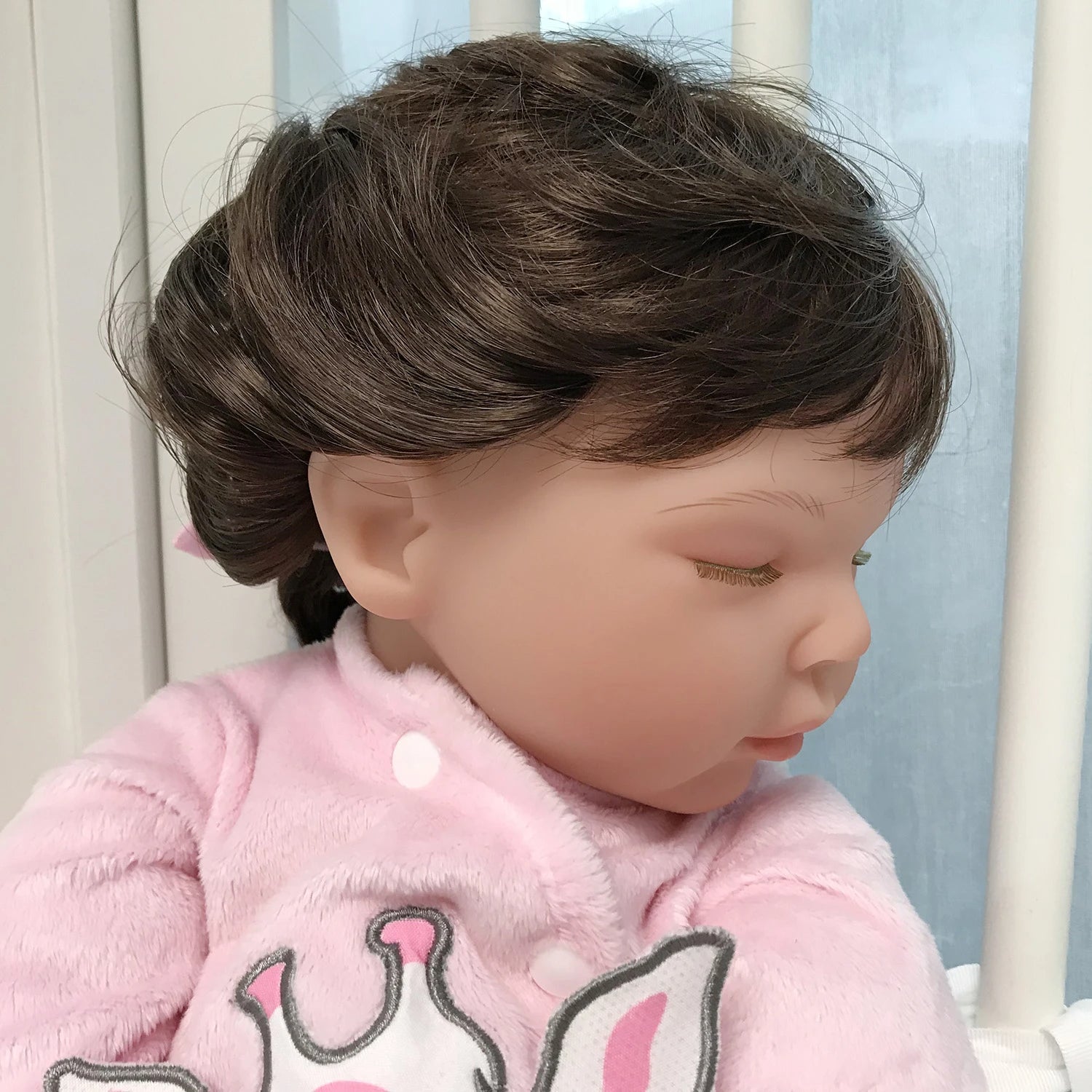 Try out new hairstyles with your dolls, or hats and hair accessories on your reborn dolls