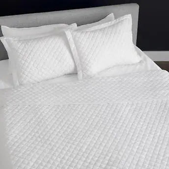 Diamond Quilted 3 Piece Microfiber Blanket Set | White