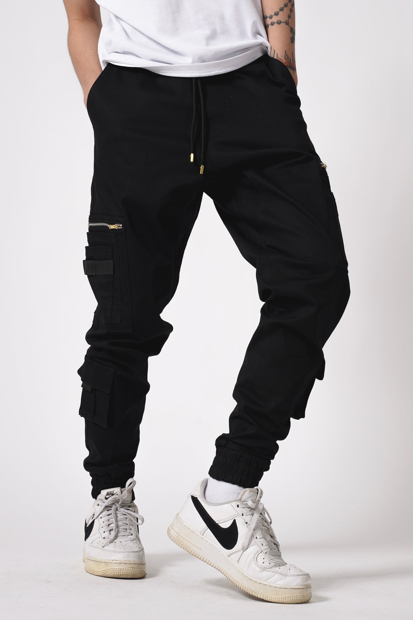 10 POCKETS CARGO PANTS IN JET BLACK – Haute Stuff Original