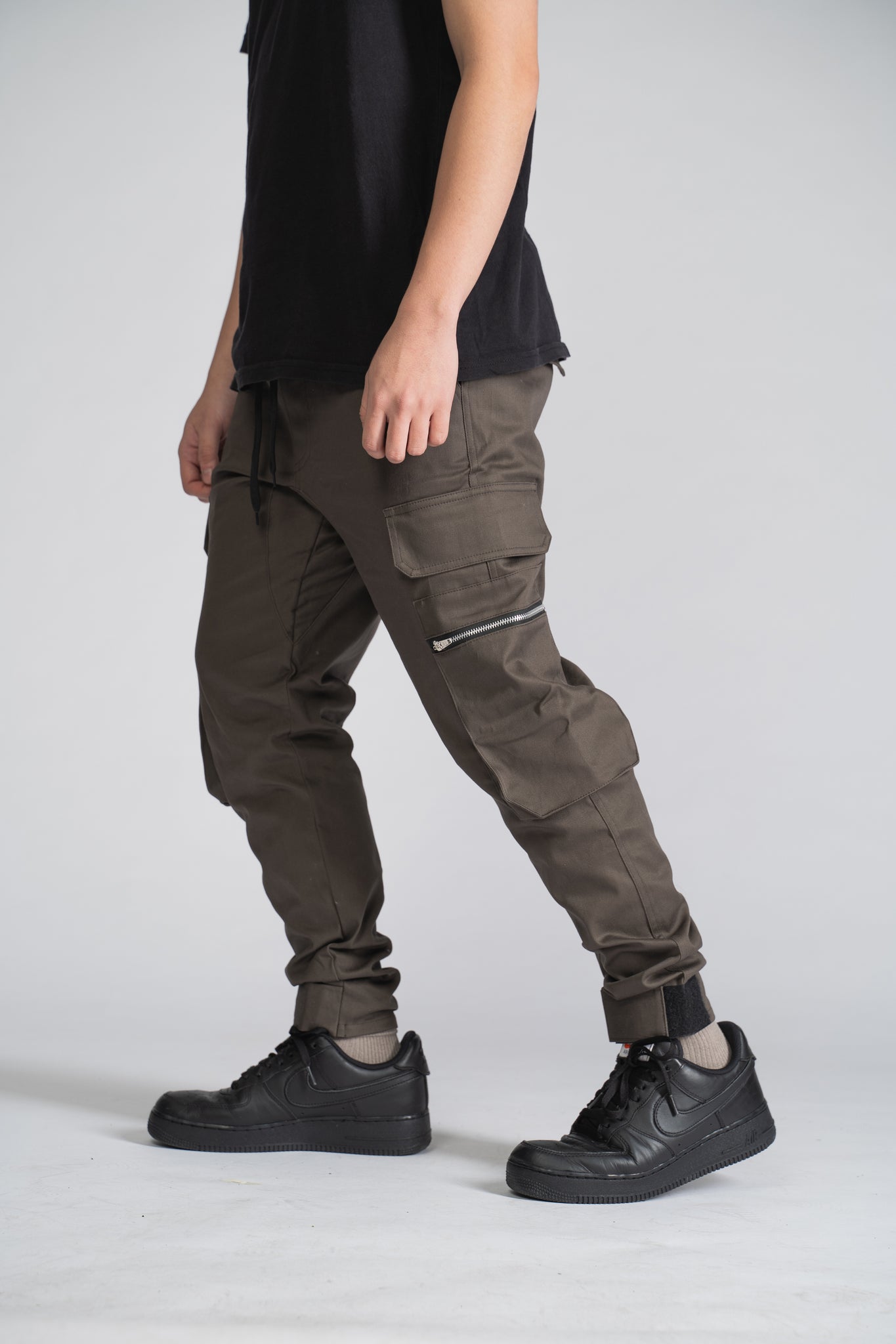 cargo pants with straps