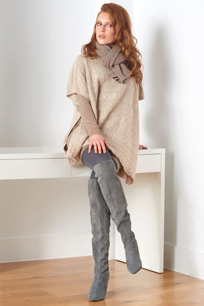 Cableknit chunky cashmere poncho sweater | SEMON Cashmere