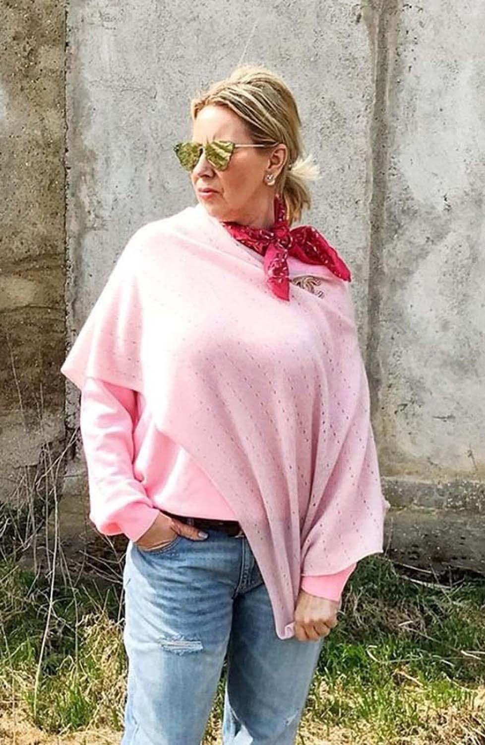 Pale pink poncho, Pale pink cashmere wrap – SEMON Cashmere