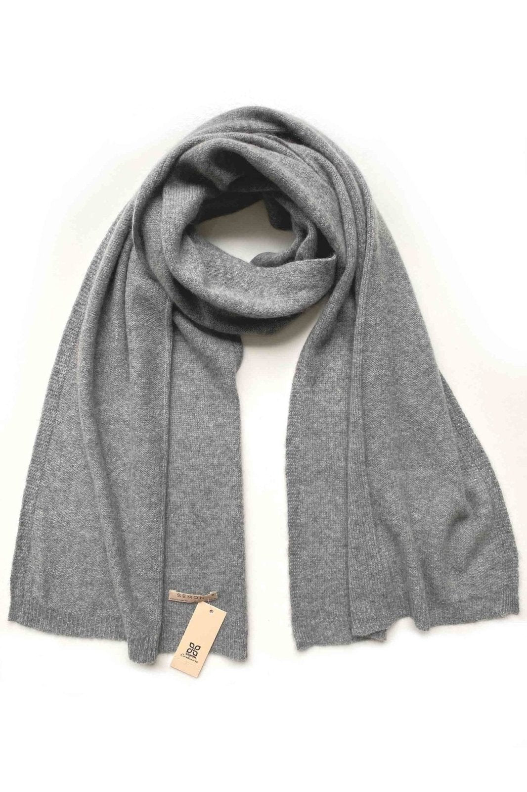 Women's and men's grey cashmere scarf – SEMON Cashmere