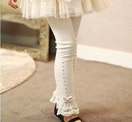 lace trim ruffle