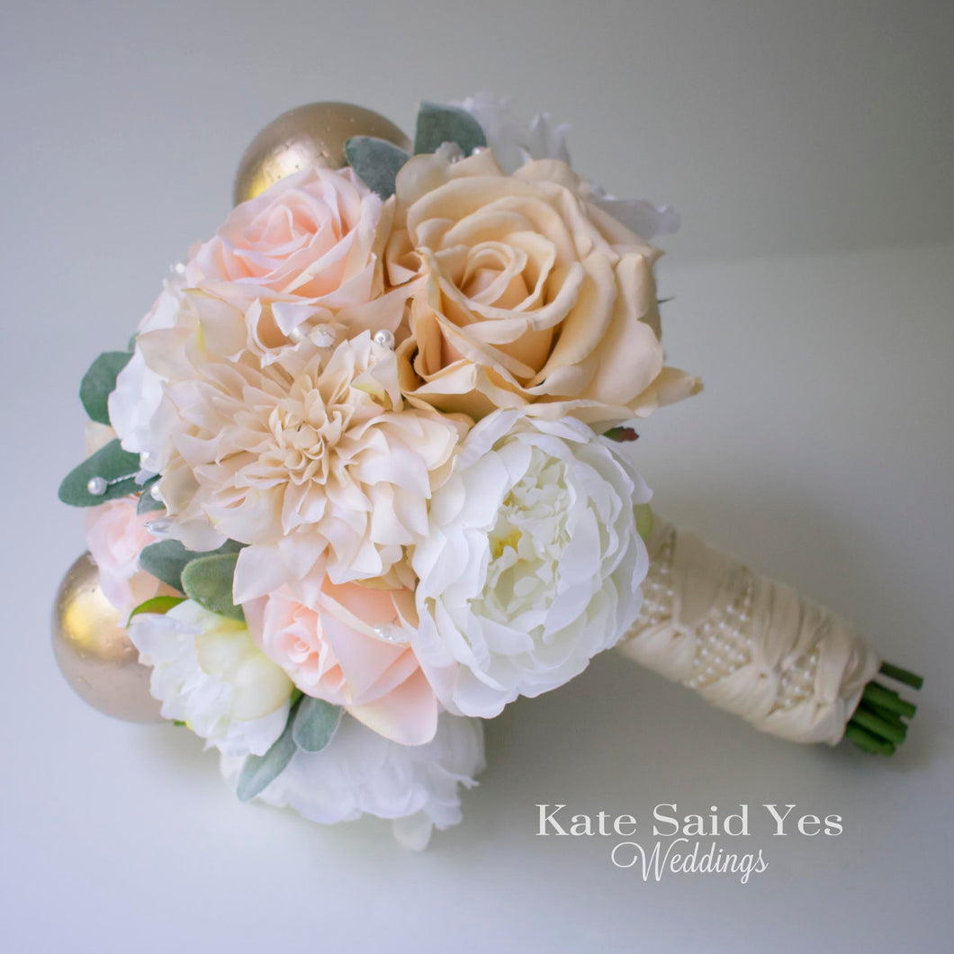 Disney Wedding Ivory And Blush Pink Mickey Ear Bouquet With Pearl Acce Kate Said Yes Weddings