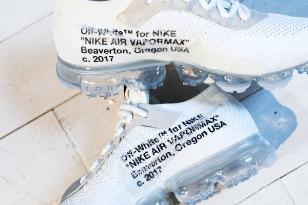 ชมภาพใกล้ๆของรองเท้า Virgil Abloh x Nike Air VaporMax Flyknit "White